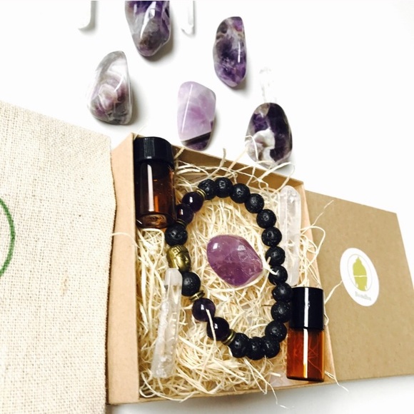 Last 1! 🌟Amethyst & Lava Stone Bracelet Set - Picture 5 of 6